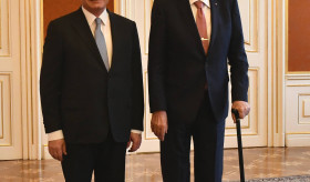 Դեսպան Աշոտ Հովակիմյանի հավատարմագրերի հանձնումը Չեխիայի Հանրապետության նախագահ Միլոշ Զեմանին