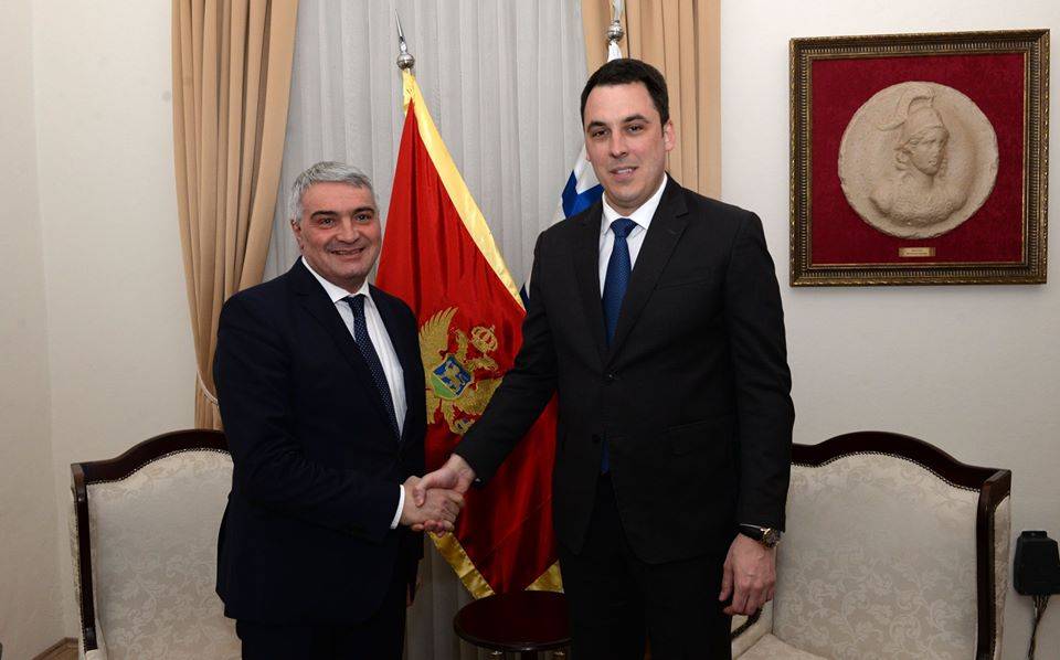 Ամբողջ ալբոմ
