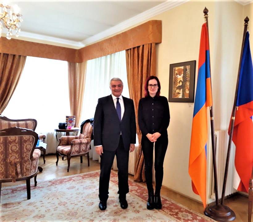 Դեսպան Աշոտ Հովակիմյանը հյուրընկալեց Եվրոպական խորհրդարանի չեխ պատգամավոր, ԵՄ-Հայաստան խորհրդարանական գործընկերության կոմիտեում ԵՄ պատվիրակության անդամ Մարկետա Գրեգորովային