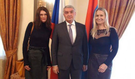 Ambassador Ashot Hovakimian met with Czech reporters Marketa Kutilova and Lenka Klicperova