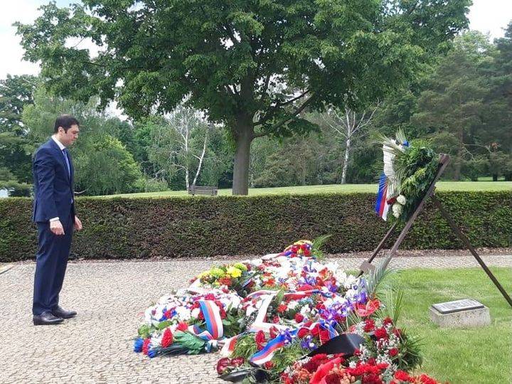 Wreath laying in the town of Lidice