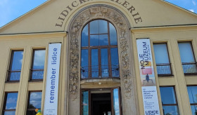 Դեսպանության առաջին քարտուղար Անահիտ Կարապետյանը մասնակցեց Լիդիցեի կերպարվեստի մանկական միջազգային 50-րդ ցուցահանդեսի բացման և մրցանակաբաշխության արարողությանը