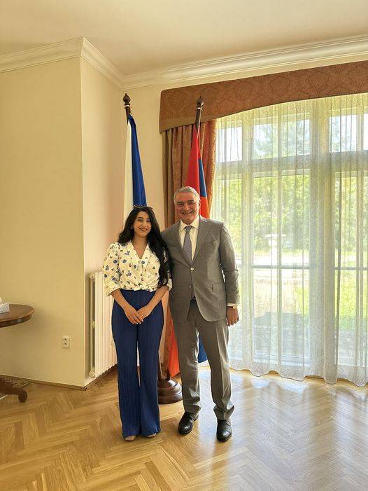 Ambassador Ashot Hovakimian received Dina Hakobyan, the choreographer of the Dina Dance studio operating in Prague