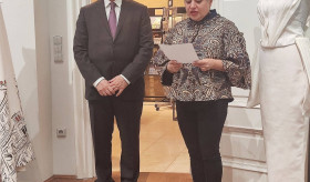 Սեպտեմբերի 18-ին Պրահայի «Յակուբսկա» պատկերասրահում «Տերյան» մշակութային կենտրոնը ներկայացրել է «Ֆրանսիական ռիթմեր» ֆուտուրիստական հագուստի ստեղծագործական ցուցադրությունը