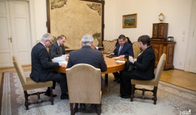 Դեսպան Սեյրանյանի հանդիպումը Չեխիայի խորհրդարանի Սենատի նախագահի հետ