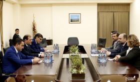 Երևանի քաղաքապետ Տարոն Մարգարյանը հանդիպել է «Արիվա» ընկերության գործադիր տնօրենի հետ