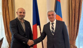 Ambassador Ashot Hovakimian received Akop Chodžajan, president of the newly created Nairi Armenian association