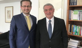 Չեխիայում ՀՀ դեսպանի հանդիպումը ՉՀ ԱԳ նախարարի տեղակալ Մարտին Սմոլեկի հետ