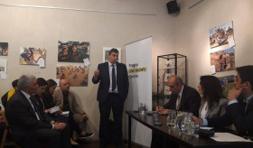 Դեսպան Հովակիմյանը մասնակցեց Հայաստանի Թավշյա հեղափոխությանը նվիրված հանդիպում-քննարկմանը