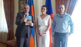 Դեսպան Աշոտ Հովակիմյանը հյուրընկալեց չեխ հայտնի ճամփորդ-լուսանկարիչ Պավել Սվոբոդային