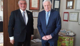 Ambassador Ashot Hovakimian was received by the former President of the Czech Republic, prominent politician Václav Klaus