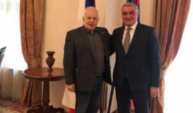 On May 6, Ambassador Ashot Hovakimian hosted Bohumil Klepl, a prominent Czech actor with Armenian roots