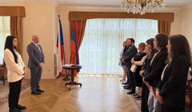 Չեխիայում ՀՀ դեսպանությունում տեղի ունեցավ ՀՀ նախագահի հրամանագրերով Հայաստանի Հանրապետության քաղաքացիություն շնորհված քաղաքացիների երդմնակալության հերթական արարողությունը