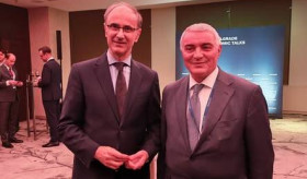 Within the framework of his visit to Serbia, on December 8, Ambassador Ashot Hovakimian met with Nemanja Diković, Advisor to the Prime Minister of Serbia