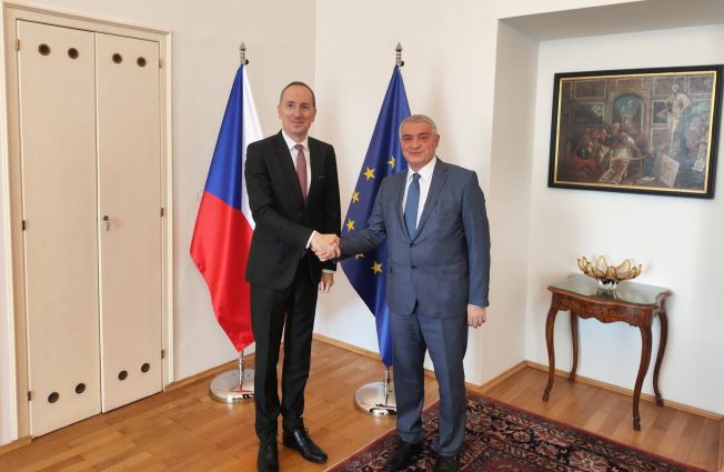 Փետրվարի 20-ին ՀՀ դեսպան Աշոտ Հովակիմյանին ընդունել է Չեխիայի արտաքին գործերի նախարարի նորանշանակ տեղակալ Յիրժի Բրոդսկին